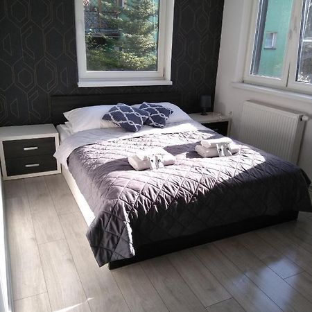 Park Apartament 热舒夫 外观 照片