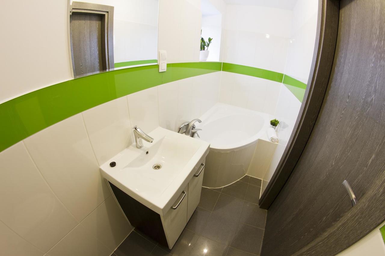 Park Apartament 热舒夫 外观 照片